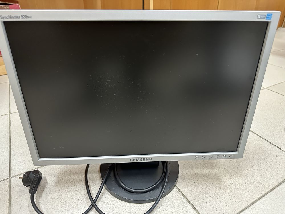 Monitor Samsung 920NW