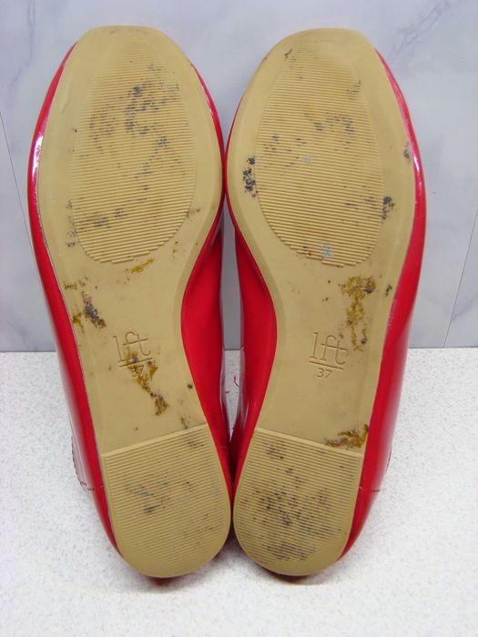 Lefties czerwone balerinki R. 37 lakierowane damskie dziewczęce