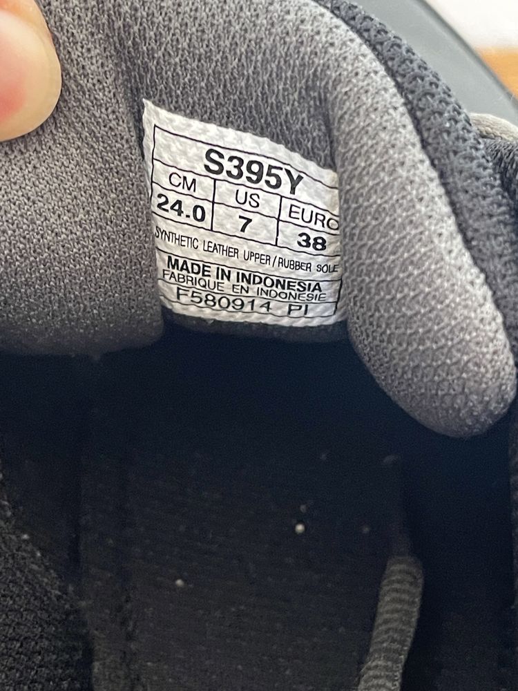 Кросівки asics gel ayami-shine, кеди adidas розмір38 устілка23,5-24см