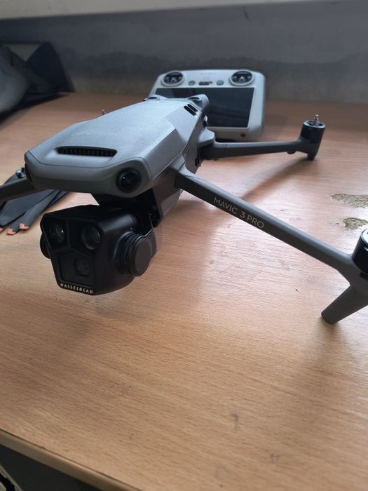 Mavic 3 pro майже новий