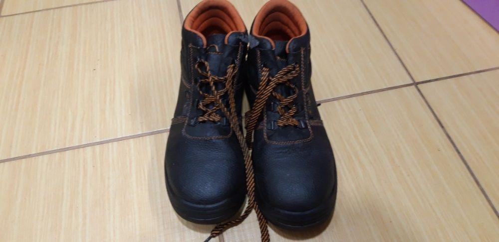 Buty robocze rozmiar 41