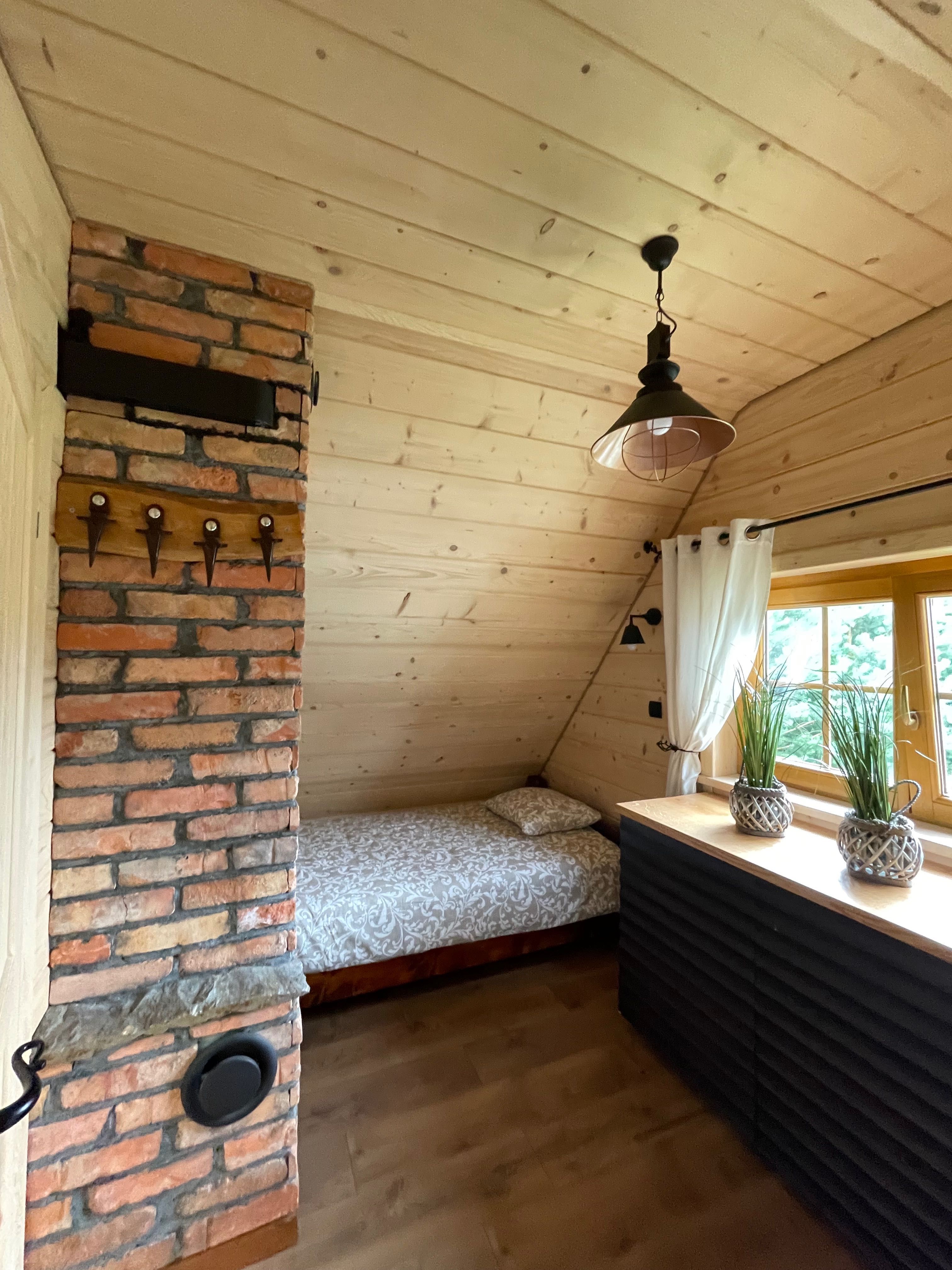 Chatka na Roztoczu całoroczny domek z jacuzzi