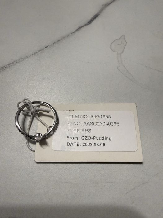 Продам  кольцо 16 р s925