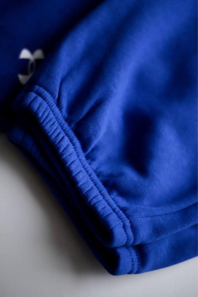 Женские тёплые спортивные штаны Under Armour