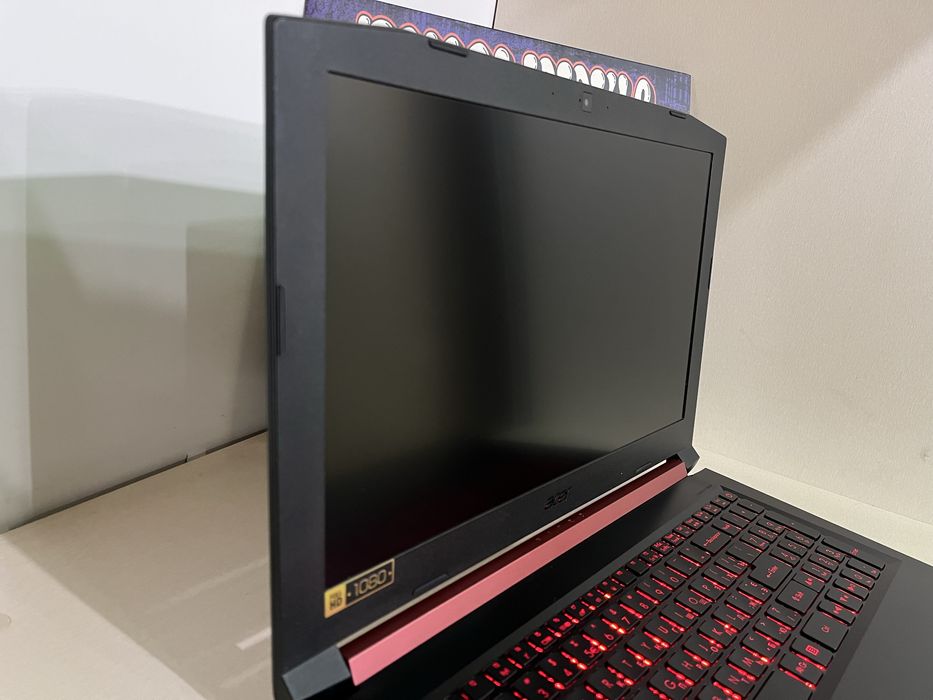 Игровой ноутбук Acer Nitro 5 на Intel i5-8300H с Nvidia GTX1050 / SSD