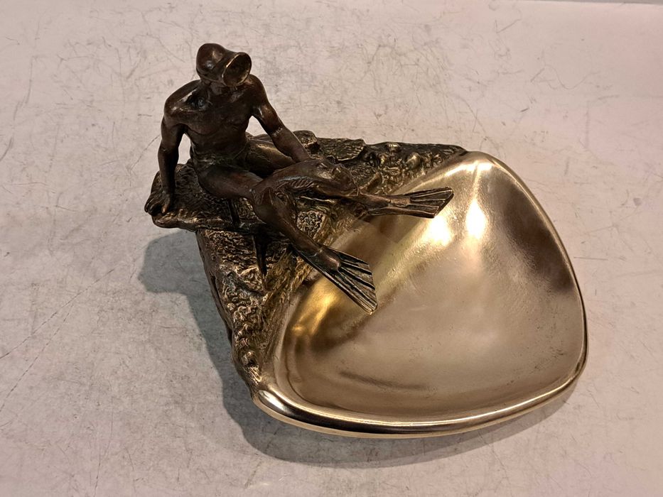 Бронзовая статуэтка Нимор, пепельница - Аквалангист - латунь.