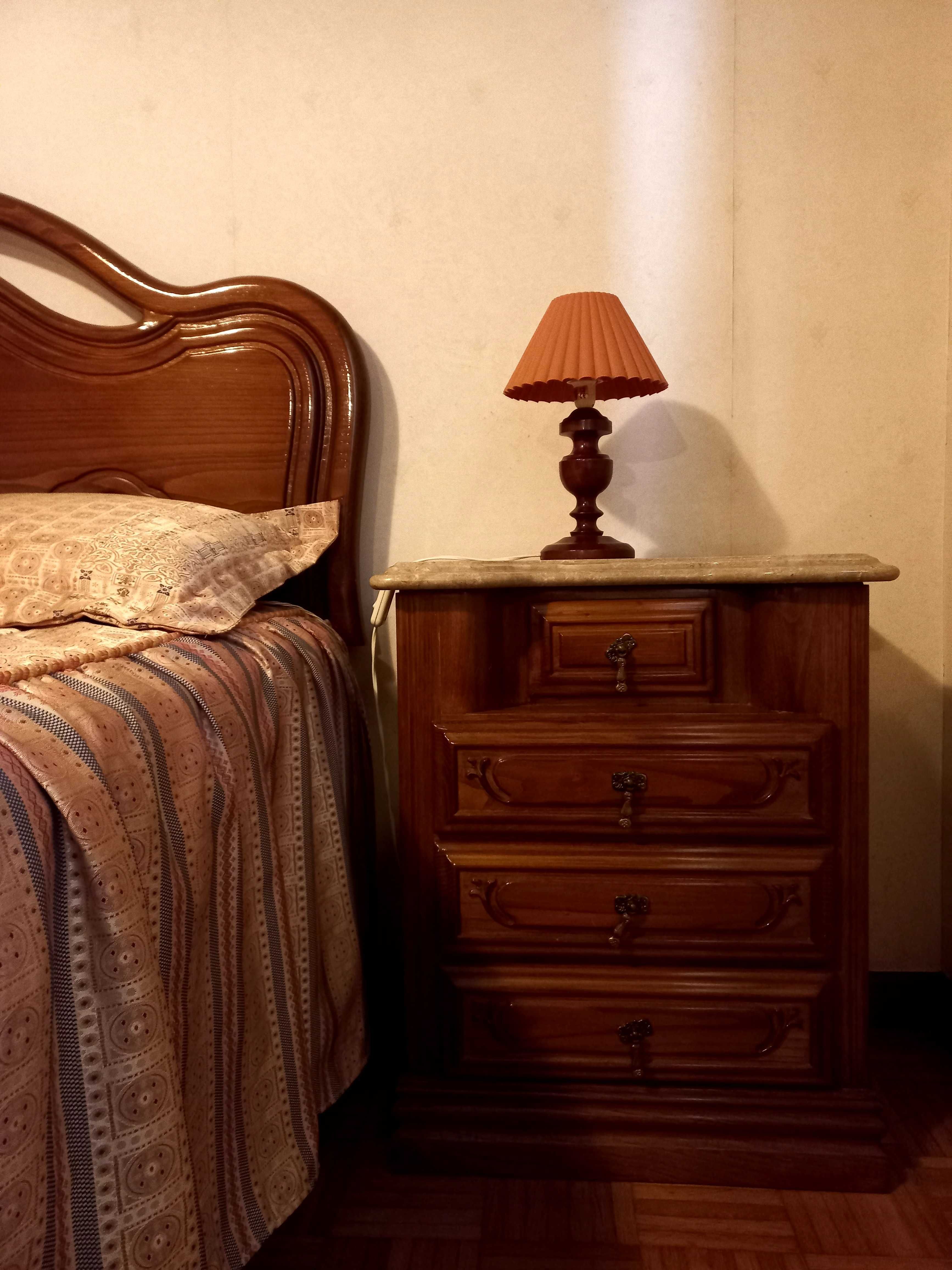 Mobília de Quarto de Casal