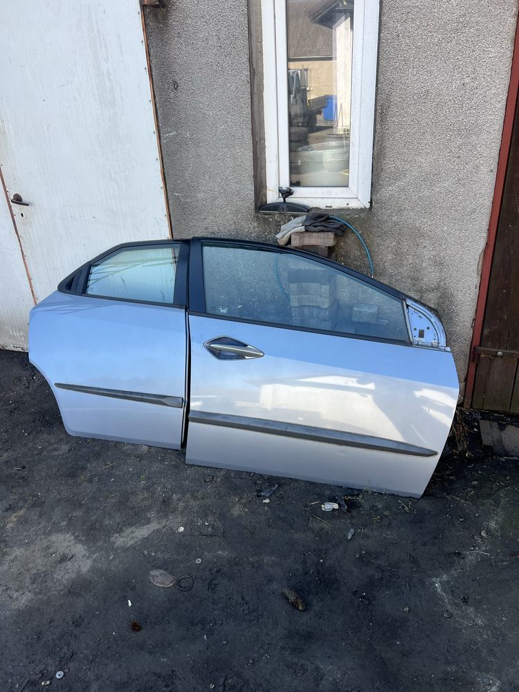 Drzwi prawe prawy przód honda civic viii 8 ufo b538m 5d