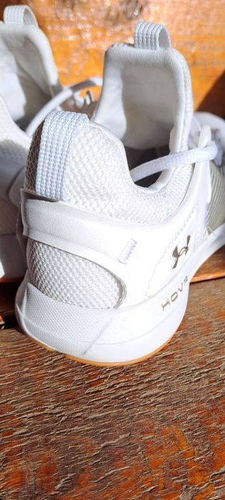 Under armour nova