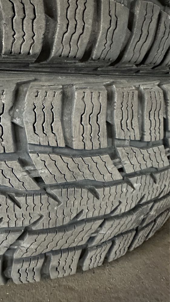 235 65 R16C 121/119R 4szt 7mm Nokian używane zimowe Warszawa