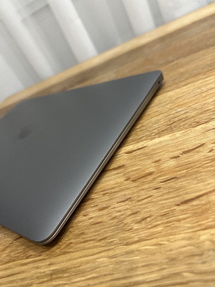 Macbook air 13 M1 2020 16/512
