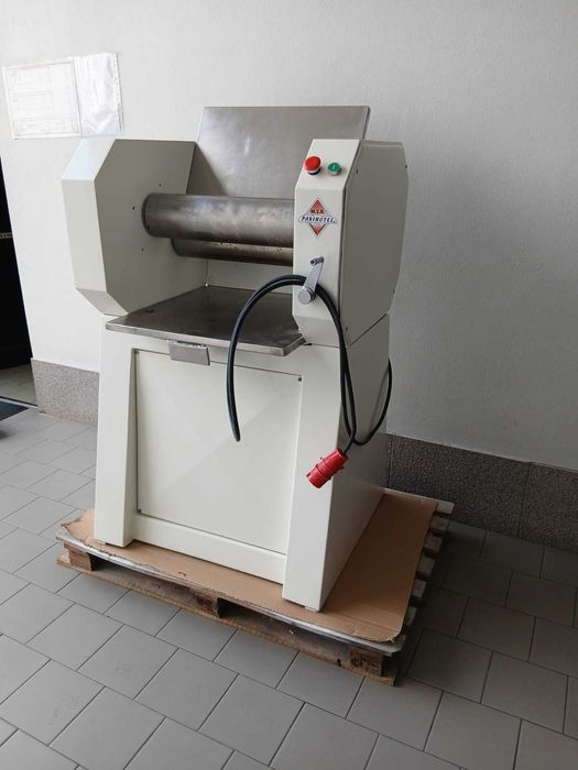 Cilindro sovador manual marca Ferneto regueifa baguete