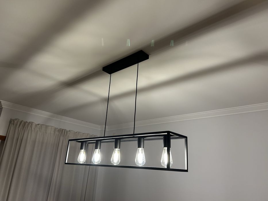 Candeeiro de teto suspenso preto com 5 lâmpadas