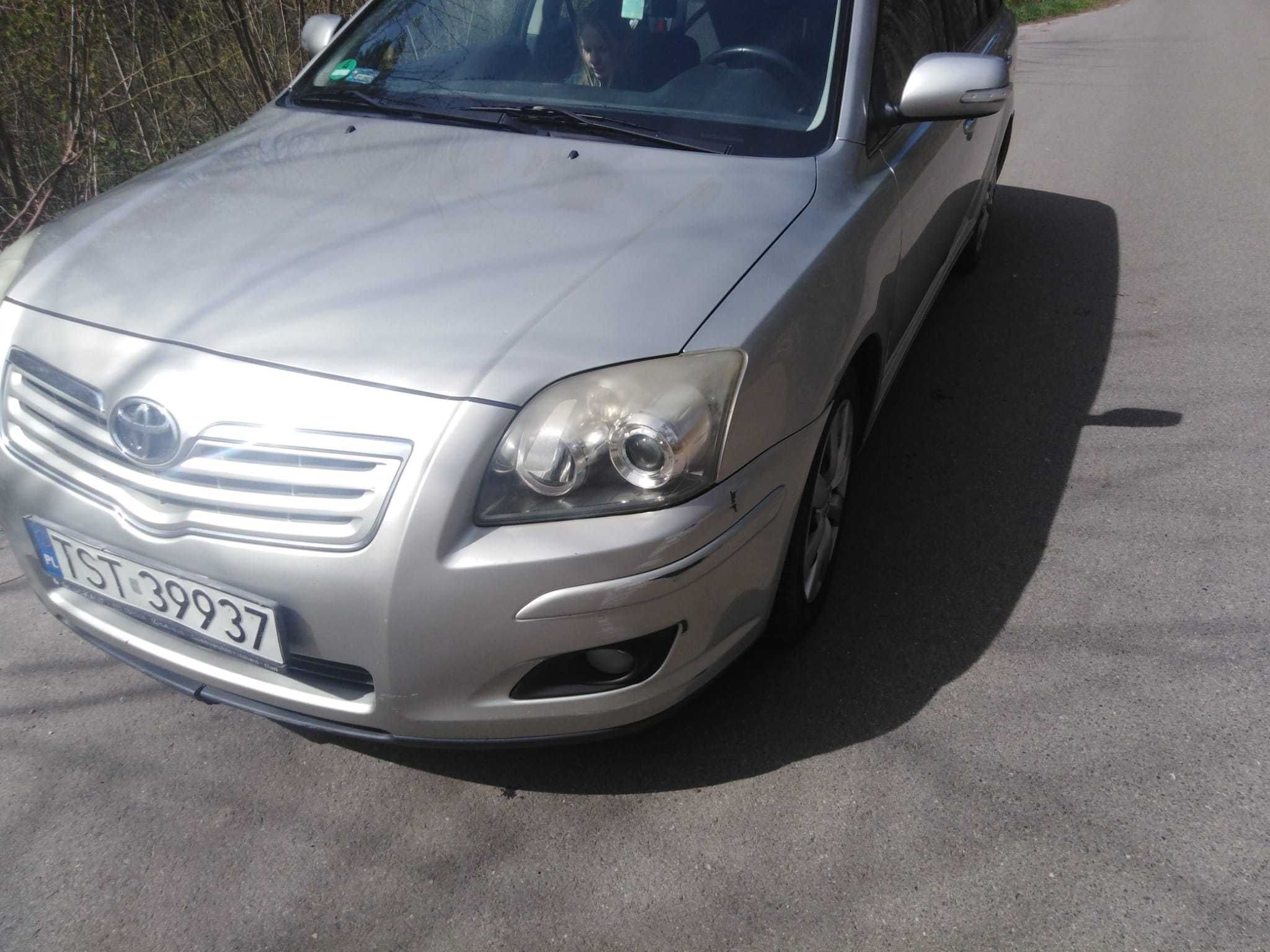 Toyota Avensis 2006r. Lift 2.0 D4D wersja SOL Kombi Świętokrzyskie