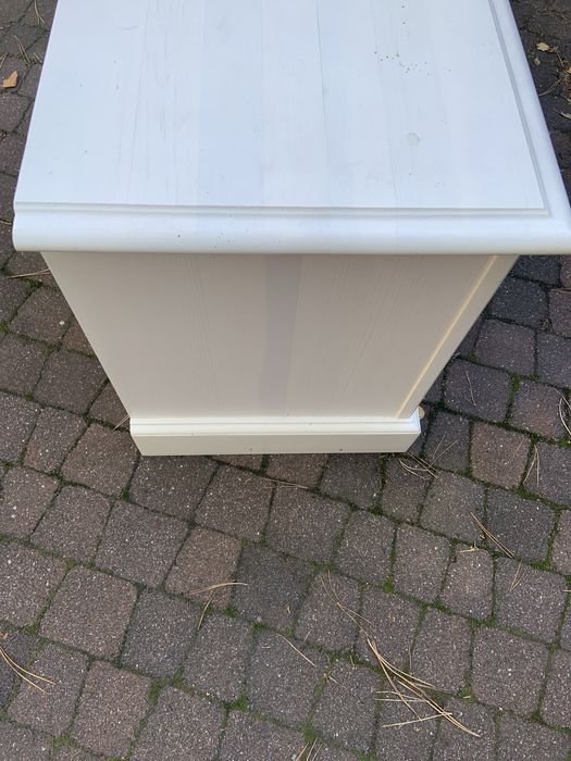 Szafka biała meble Cindirella