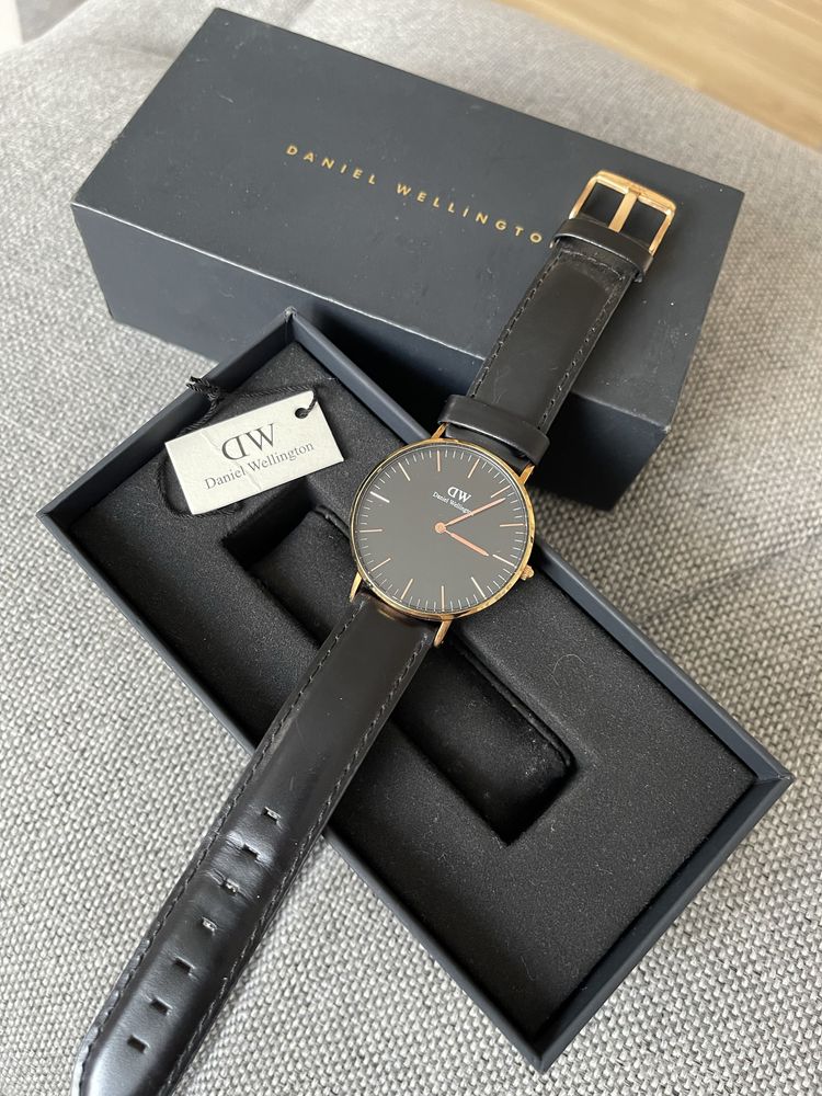 Zegarek daniel wellington, czarno zloty