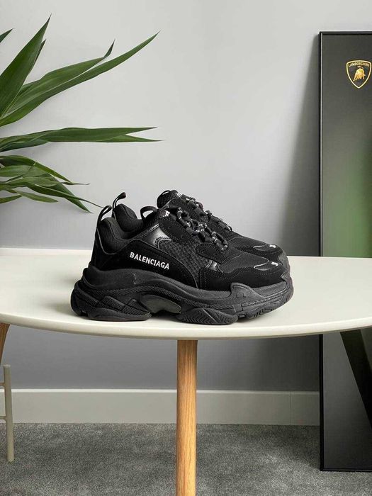Кросівки Balenciaga Triple S V1 Black/White premium