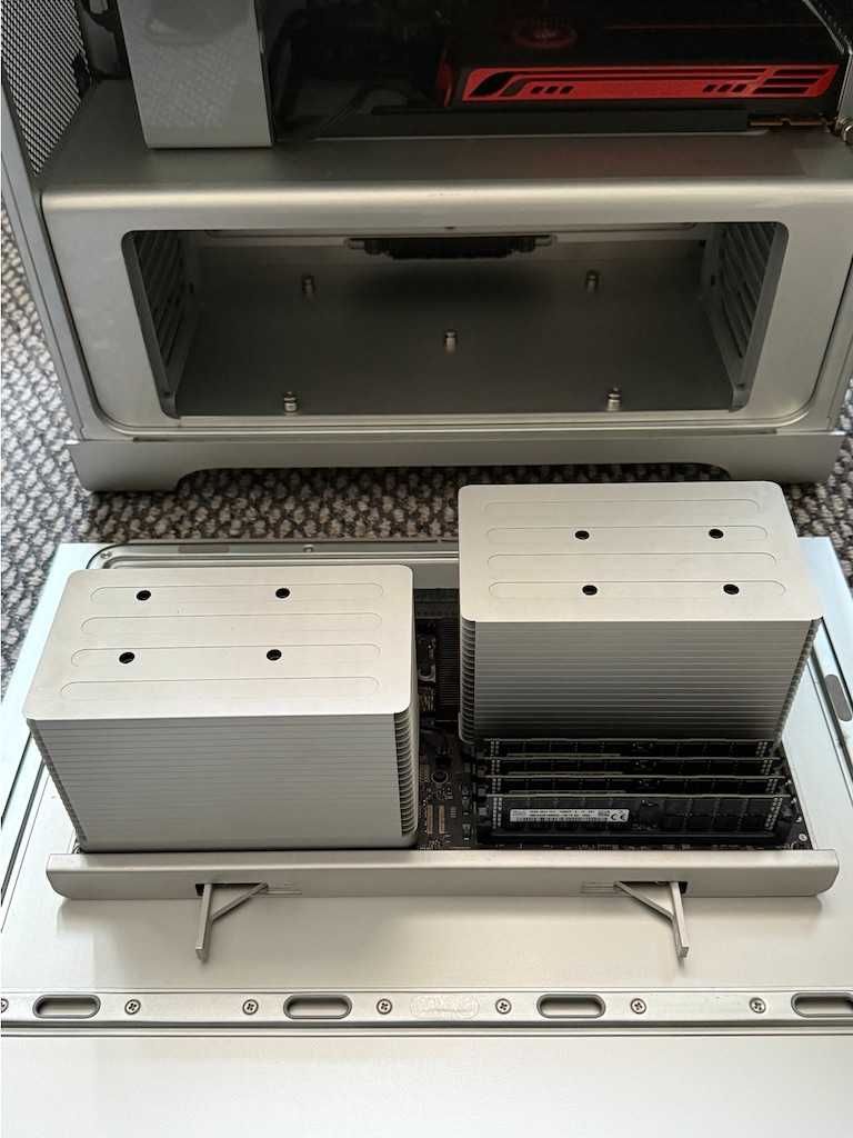Mac Pro Serwer 2 x Xeon X5570 2.93GHz 256GB RAM 500GB SSD + 30TB HDD