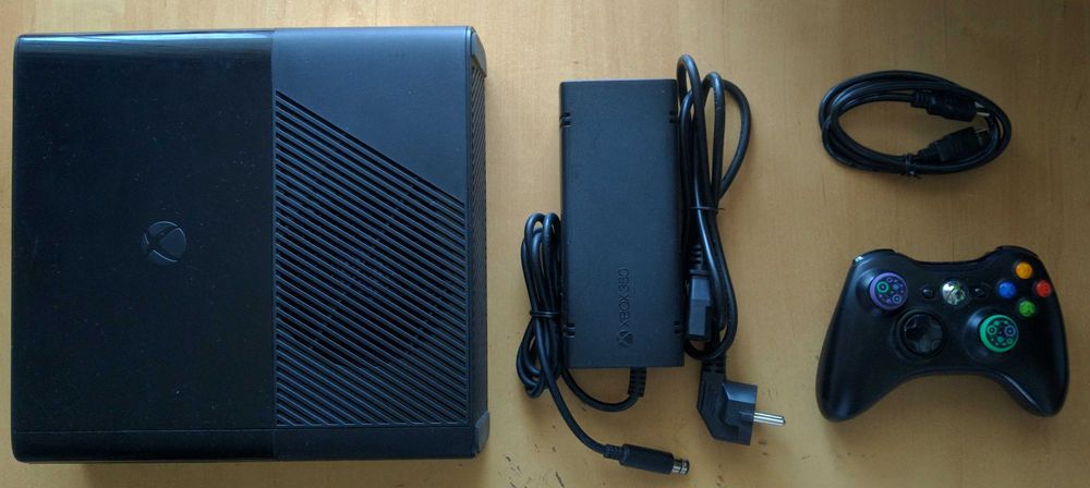 Консоль: XBOX 360E 250GB FREEBOOT