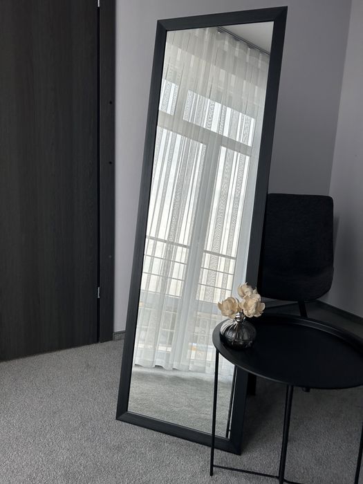 Дзеркало підлогове/настінне в кімнату для макіяжу на ніжці