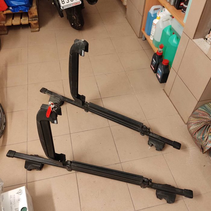 uchwyty na narty i belki poprzeczne na relingi THULE