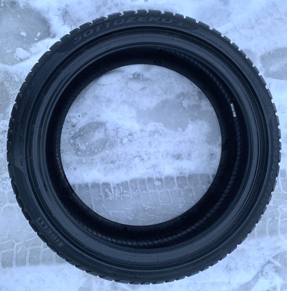 Шини Pirelli Winter SottoZero 3 225/40 R18 пара