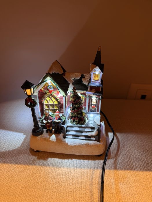 Casinha de Natal com Luzes - Gato Preto