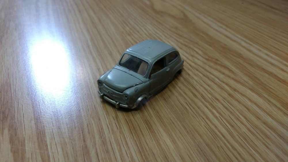 Miniatura Fiat 600 Corgi Toys
