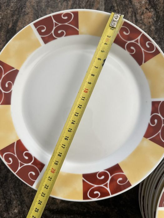 Zestaw 20 talerzy duze i male