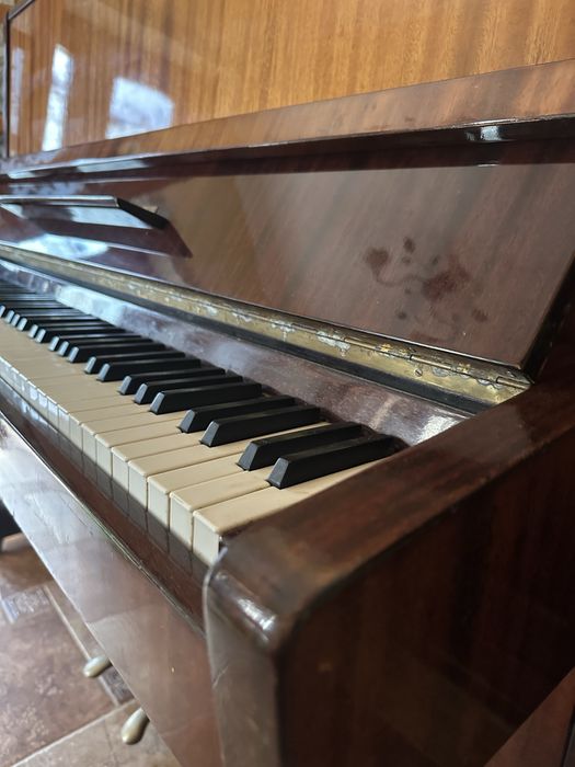 Фортепіано безкоштовно, самовивіз