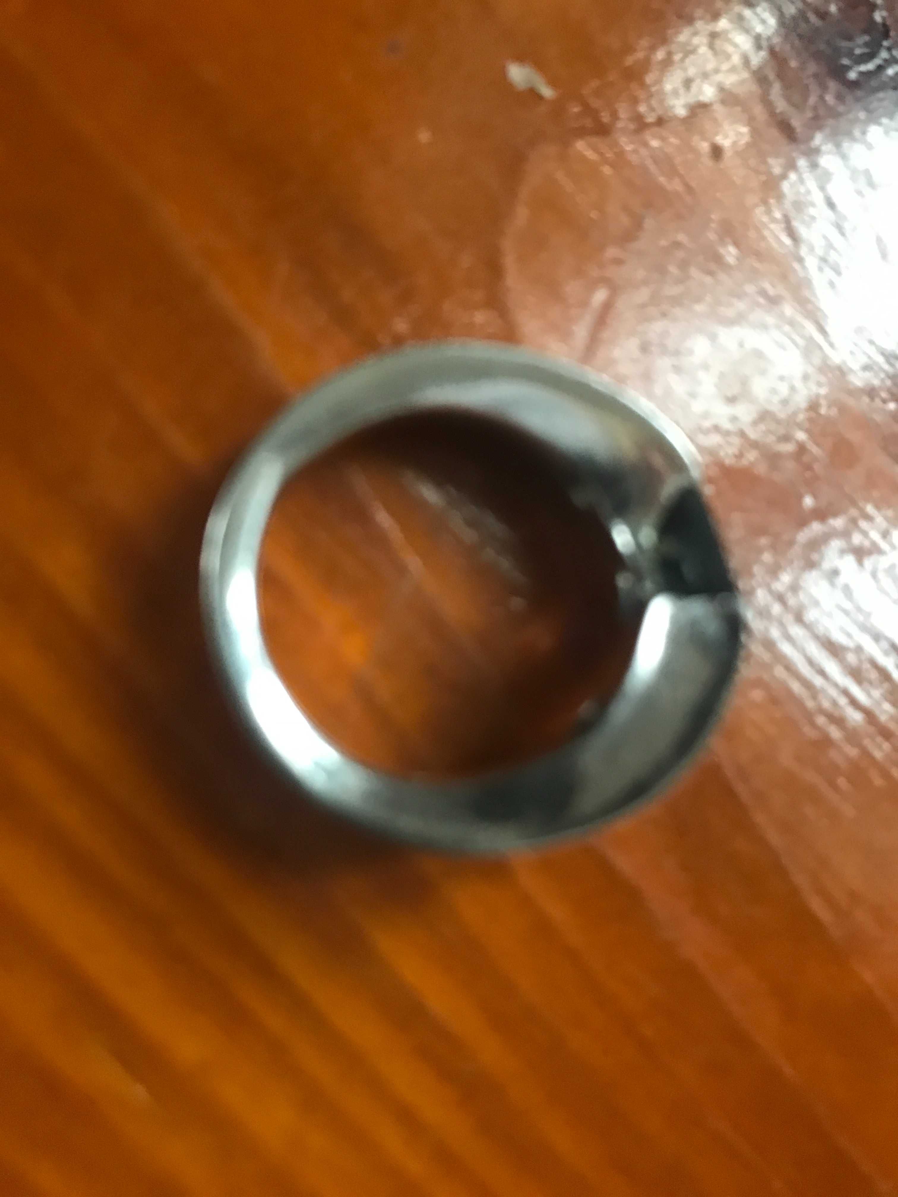 Ciekawy masywny pierścionek ze srebra r.13