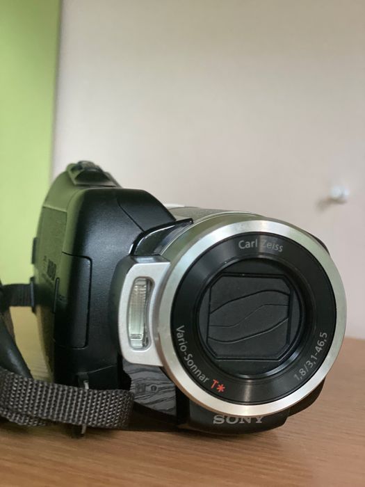 Відеокамера Sony HDR-SR10E