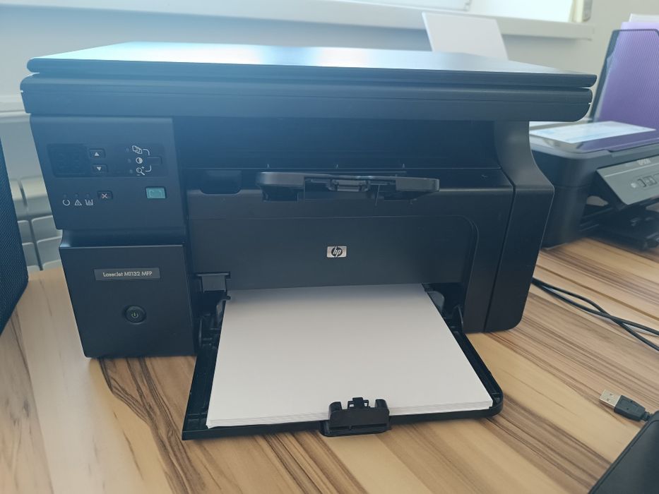 Принтер HP LaserJet M1132 MFP