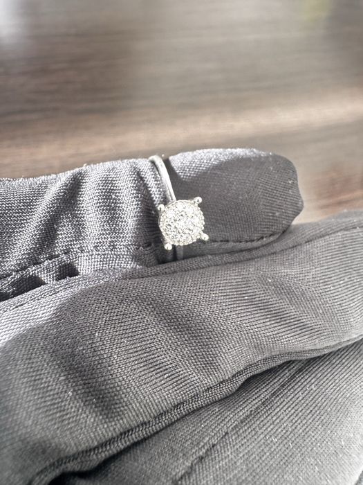 Сияющее золотое кольцо  с бриллиантами  р.16 0,54ct