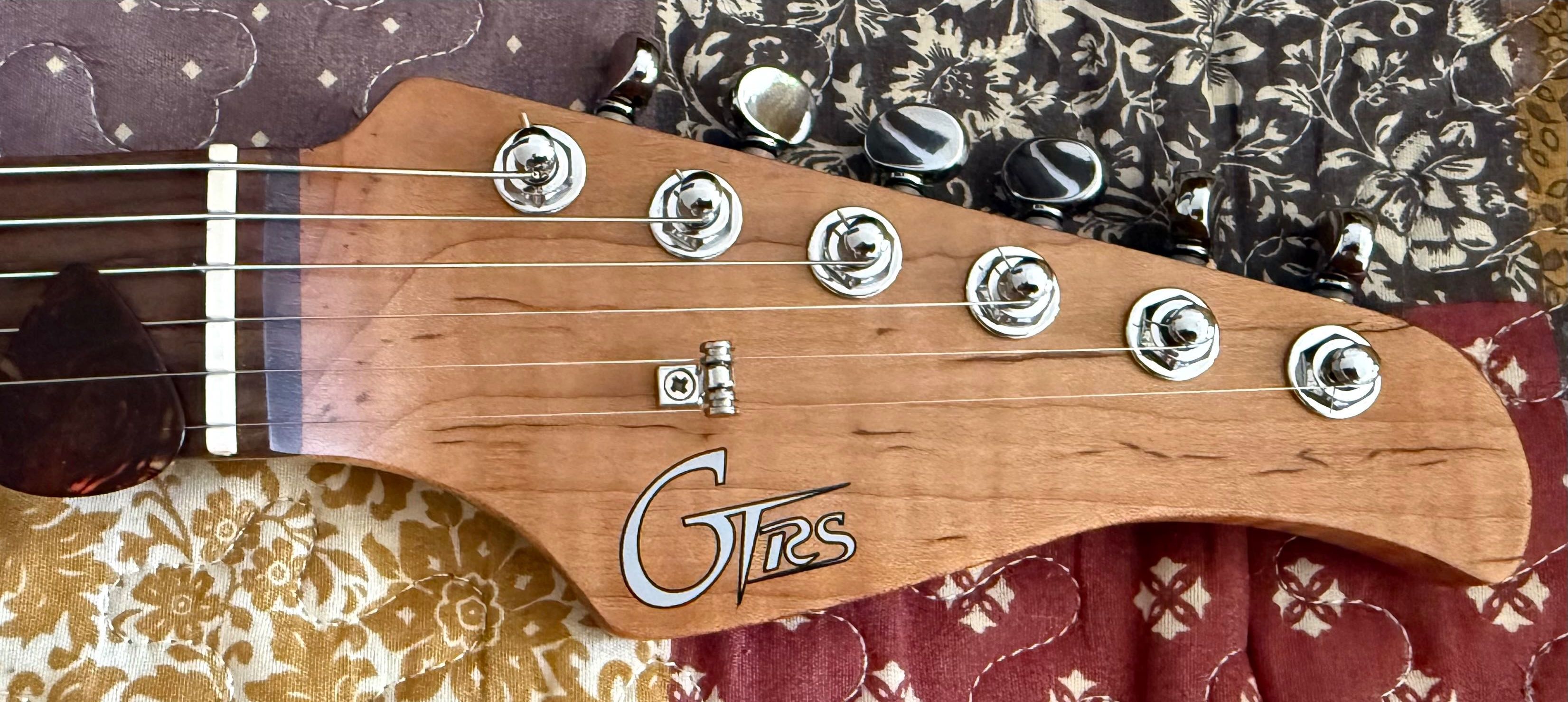 MOOER GTRS P800 czerwony nówka po pełnym setupie