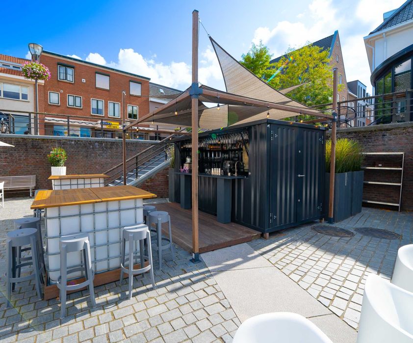 Kontener Bar: idealny dla gastronomii, klubów sportowych, firm i osób