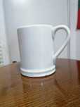 Caneca em porcelana Artibus, branca