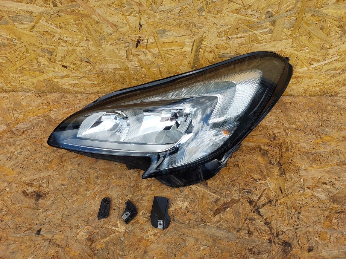 Lampa Opel Corsa E LED lewa