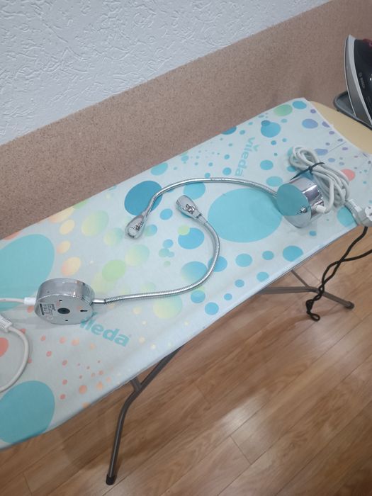 Настінний гнучкий світлодіодний світильник