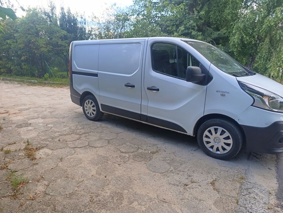 Renault Trafic III Rok 2018 Tylko 52 tyś KM Mercedes Fiat Opel  Nissan