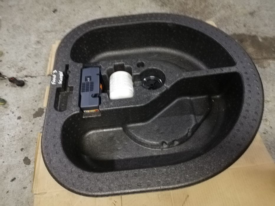 Wkład bagażnika wypełnienie Kompresor Pianka Ford Focus mk3 III kombi