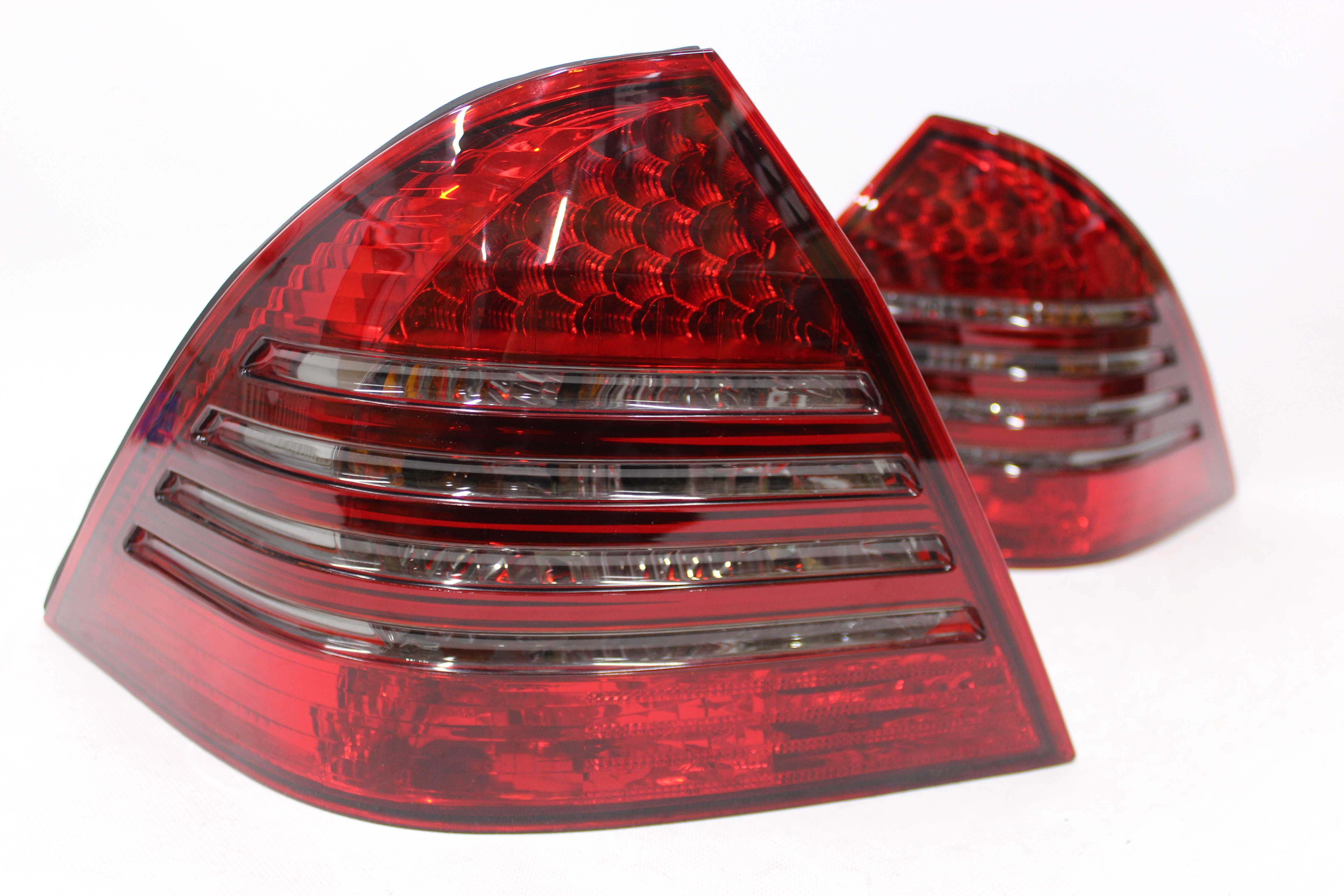 Lampy światła tył tylne MERCEDES C-KLASA W203 SEDAN 00-04 RED LED IGŁA