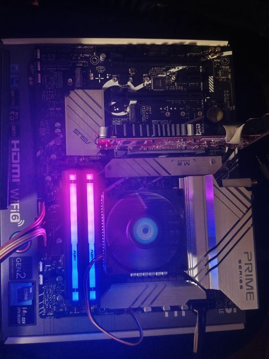 Asus Z790-P Wifi + i5 13400f + 16gb ddr5