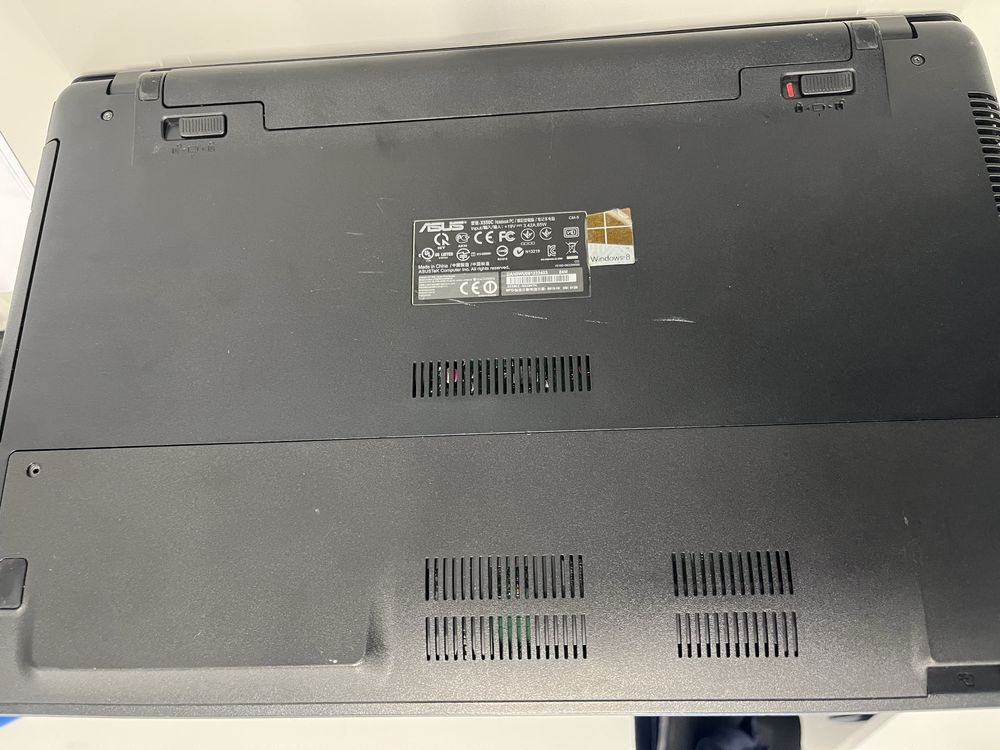 Portatil Asus X550C