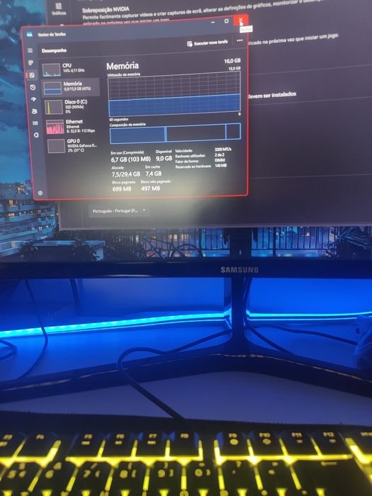 Vendo ou Troco PC Gaming com monitor, teclado e rato