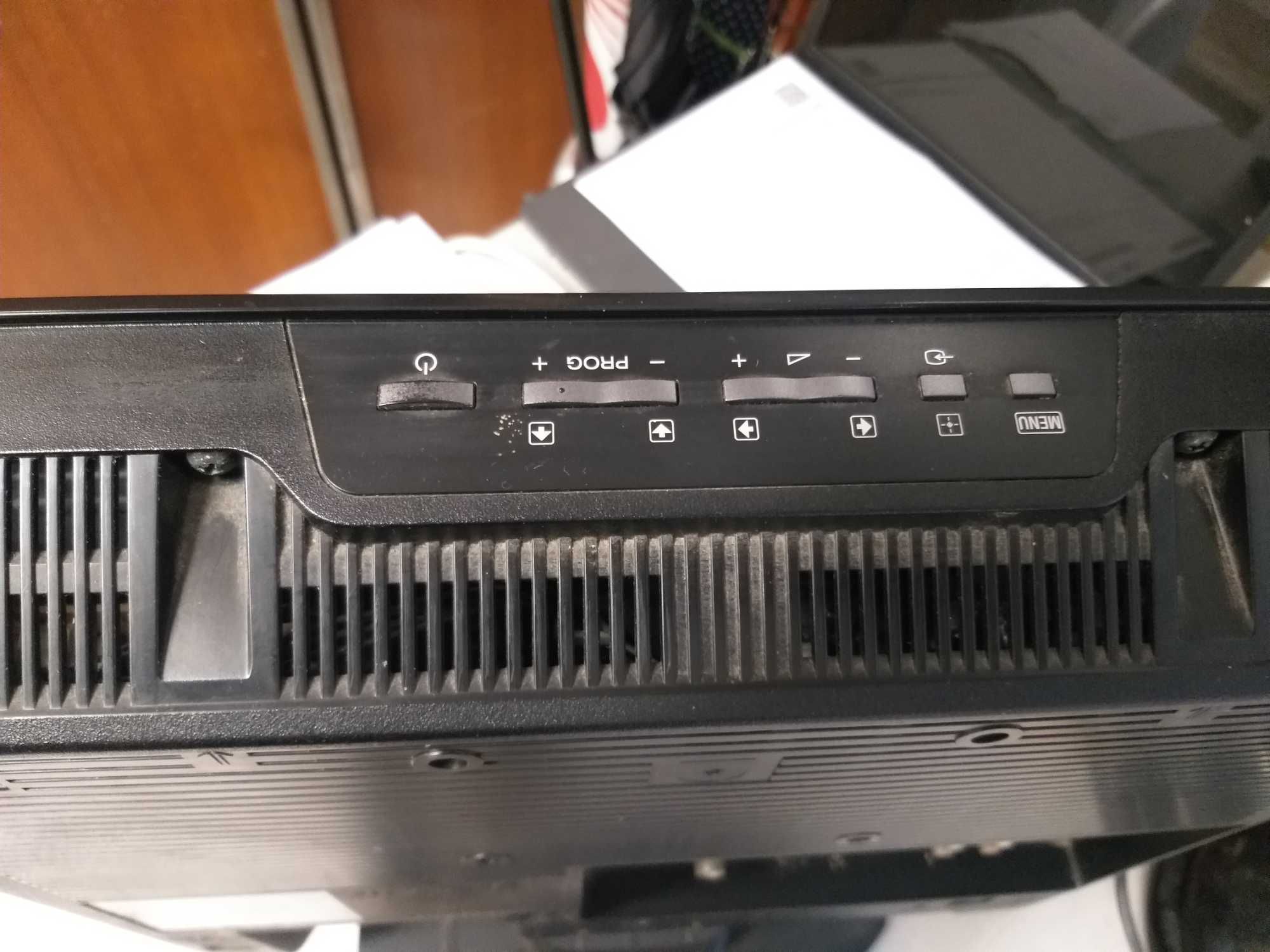 Televisão/Monitor SONY BRAVIA KDL-19L4000