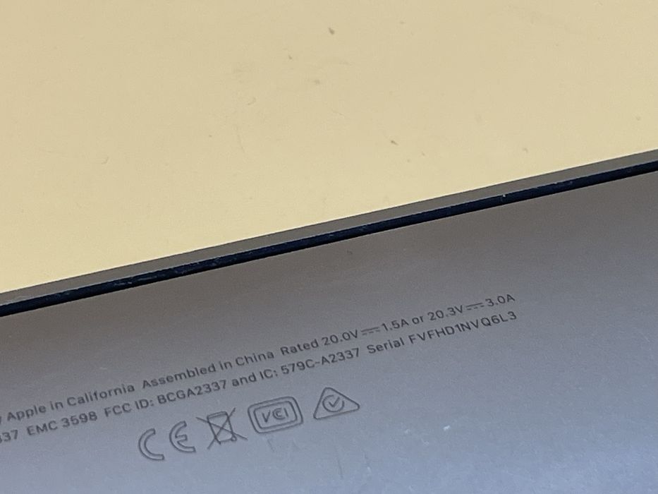 Macbook air 2020 m1 як не робочий