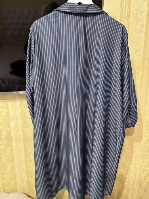 Платье - рубашка в полоку.