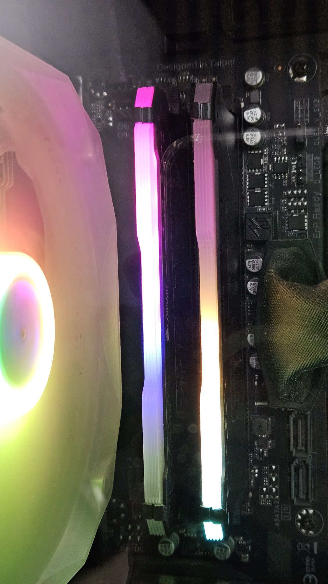 Pamięć RAM CORSAIR Vengeance Pro RGB 16GB DDR4 3000MHz