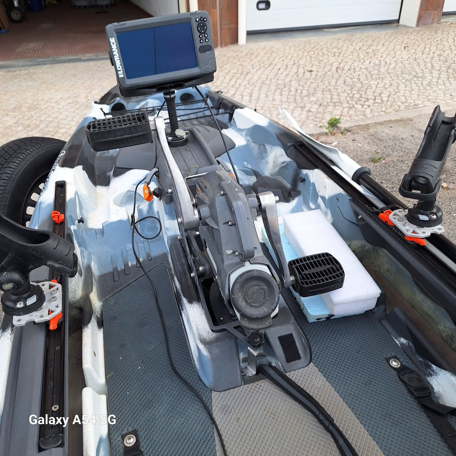 Vendesse Kayak Feelfree com motor eléctrico torqeedo com bateria própr
